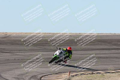 media/Jan-15-2026-Racers Edge (Thu) [[dfebeb70ab]]/3-B Group/Session 2 (Bowl Exit)/